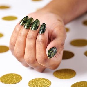 Color Street Nail Strips - Shamrockin’ and Rollin’